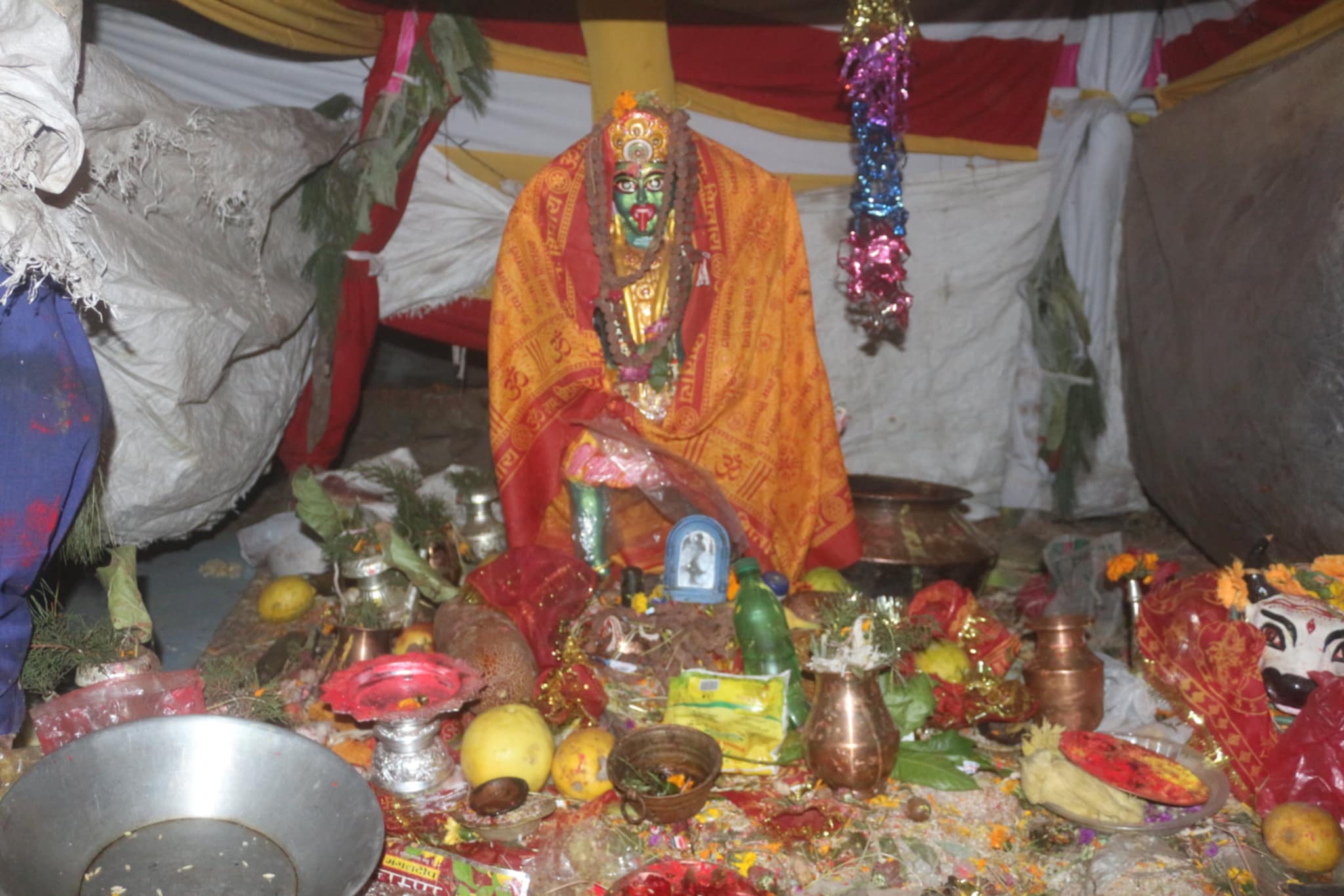 मन्दिर निर्माणको लागि महायज्ञः  छैटौँ दिनमा लाख बत्ती बाले(फोटाहरु सहित)