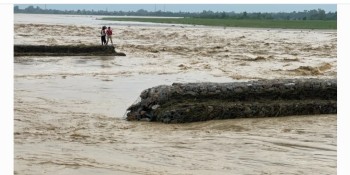 कर्णालिको बिच टापुमा थुनिएका एक युवकको सकुसल उद्दार