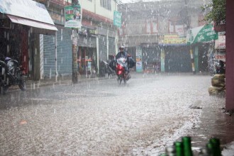 यी  प्रदेशमा आज ठूलो वर्षा, तराईमा हावाहुरीको सम्भावना