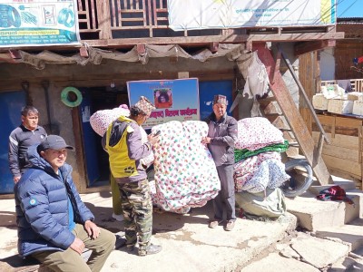 आगलागी पीडित र बित्पन्नहरुलाई  राहत स्वरुप सिरक सहयोग