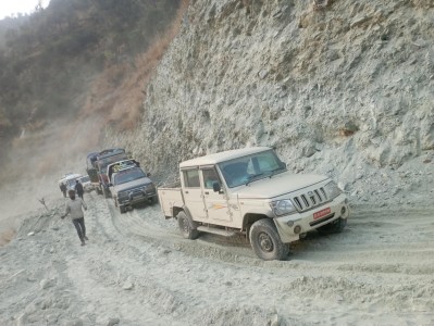 कर्णाली करिडोरको खच्चा सडक खण्ड अबरुद्द 