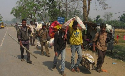 हुम्लाको अदानचुलीबाट यतिबेला मात्रै एक हजार भन्दा धेरै नागरिक भारत गए ।