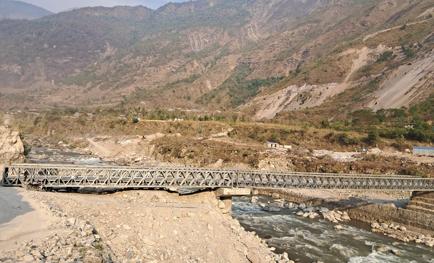 तल्लुबगर र गोतामकोट जोड्न भेरीमा बेलिब्रिज